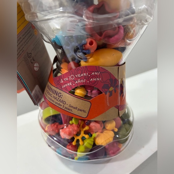 Colorful Bead Building Set - Picture 3 of 6